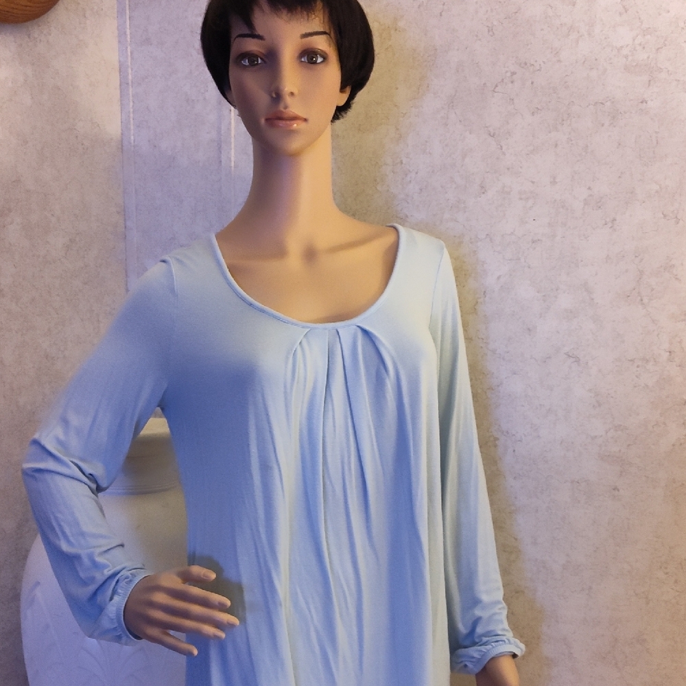 Gilligan & O'Malley Blue Pleated Bell Sleeve Tunic